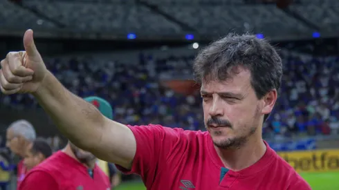 - Fernando Diniz pode treinar o Flamengo? Veja a notícia