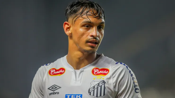 Atacante está de saída do Santos. Reinaldo Campos/AGIF.