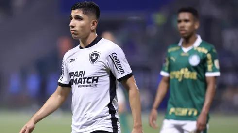 Savarino jogador do Botafogo durante partida contra o Palmeiras no estadio Arena Allianz Parque pelo campeonato Copa Libertadores 2024.