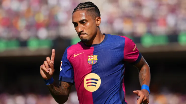Raphinha, jogador do Barcelona - Foto: Alex Caparros/Getty Images