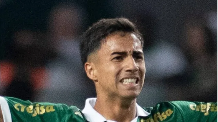 Vitor Reis ganhou espaço no elenco do Verdão nesta temporada e chamou atenção de times europeus.