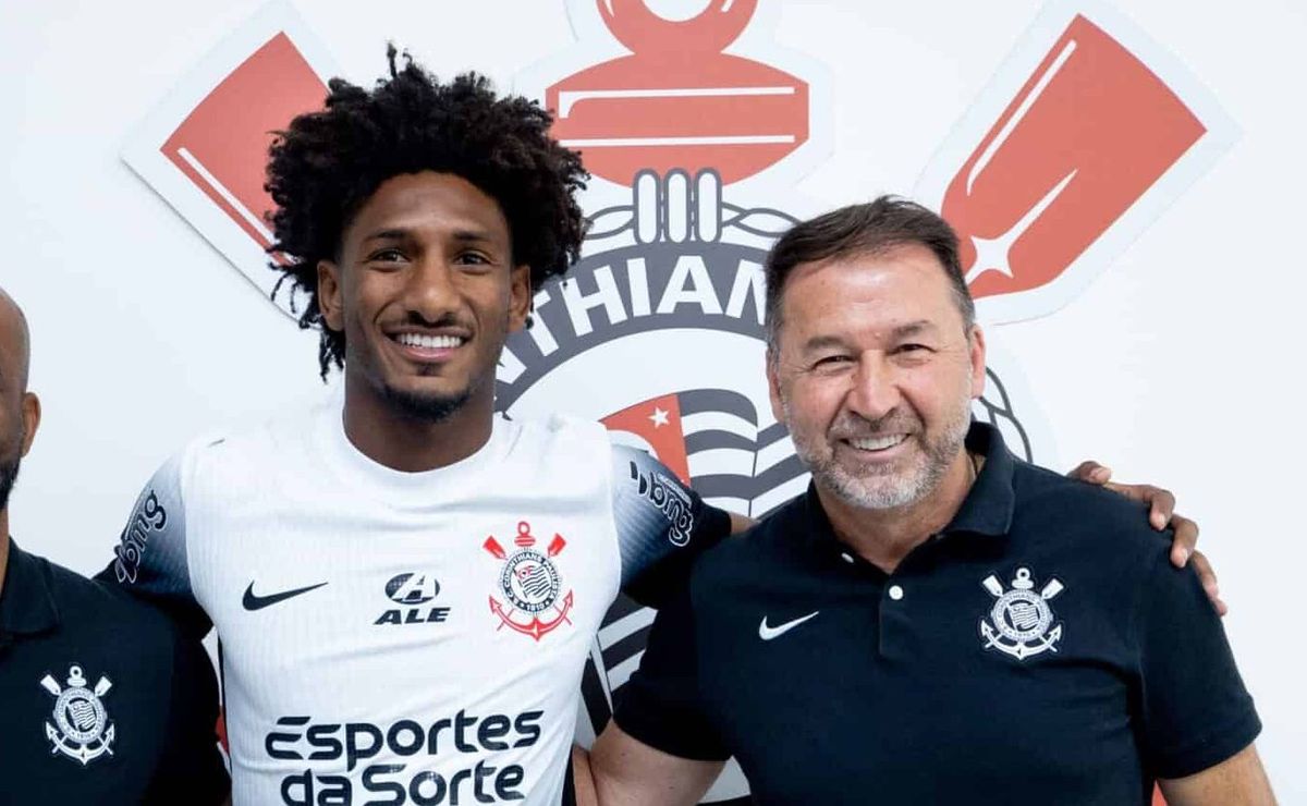 Corinthians tem R$ 172 milhões em contratações e desempenho abaixo