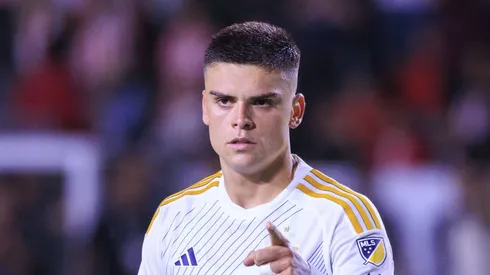 Gabriel Pec, atacante ex-Vasco, com a camisa do LA Galaxy.