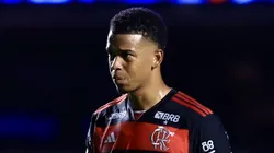 SP - SAO PAULO - 03/08/2024 - BRASILEIRO A 2024, SAO PAULO X FLAMENGO - Carlinhos jogador do Flamengo durante partida contra o Sao Paulo no estadio Morumbi pelo campeonato Brasileiro A 2024. Foto: Marcello Zambrana/AGIF