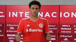 Paulo Victor, jogador do Internacional durante coletiva para anúncio de sua chegada ao clube