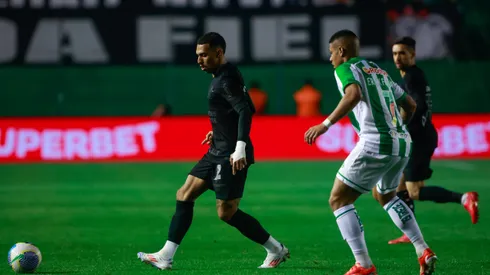 Matheuzinho jogador do Corinthians durante partida contra o Juventude no estadio Alfredo Jaconi pelo campeonato Copa Do Brasil 2024