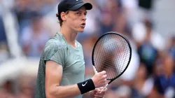 Jannik Sinner, tenista italiano, atual número 1 do mundo (Foto: Mike Stobe/Getty Images)