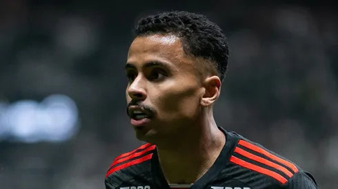 Allan, ex-Atlético, no Flamengo. Foto: Fernando Moreno/AGIF