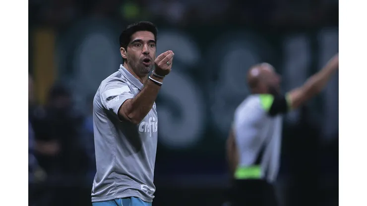 Abel Ferreira tecnico do Palmeiras durante partida contra o Botafogo no estadio Arena Allianz Parque pelo campeonato Copa Libertadores 2024