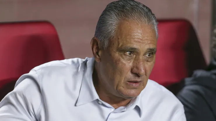 SAO PAULO, BRAZIL - AUGUST 3: Tite head coach of Flamengo looks on during the match between Sao Paulo and Flamengo at MorumBIS stadium on August 3, 2024 in Sao Paulo, Brazil. (Photo by Ricardo Moreira/Getty Images)