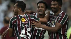 Keno jogador do Fluminense comemora seu gol com jogadores do seu time durante partida contra o Sao Paulo. Foto: Jorge Rodrigues/AGIF