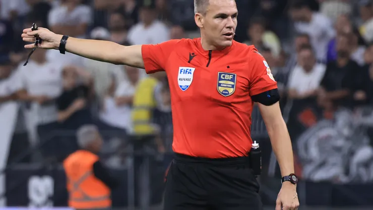 Paulo Cesar Zanovelli da Silva durante partida