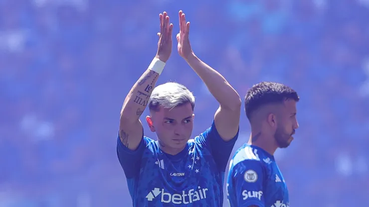 Barreal jogador do Cruzeiro durante partida contra o Atletico-GO no estadio Mineirao pelo campeonato Brasileiro A 2024.