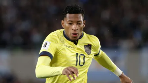 Gonzalo Plata pela Seleção do Equador - Foto: Daniel Jayo/Getty Images