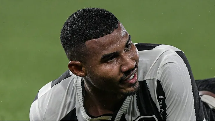 Cuiabano em ação no Brasileirão. Foto: Thiago Ribeiro/AGIF