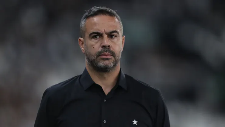 Foto: Wagner Meier/Getty Images - Arthur Jorge é treinador do Botafogo.
