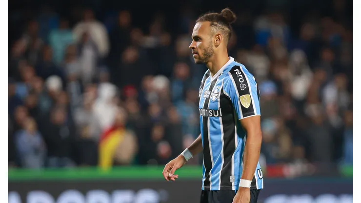 Braithwaite faz forte desabafo sobre trabalho da arbitragem na derrota do Grêmio