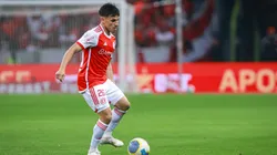 Lateral se tornou titular absoluto com Roger Machado