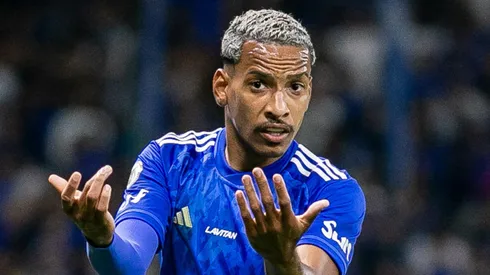 Palmeiras tem interesse no jogador - Foto: Fernando Moreno/AGIF.