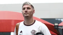 Varela no embarque para Porto Alegre. Foto: Gilvan de Souza /CRF