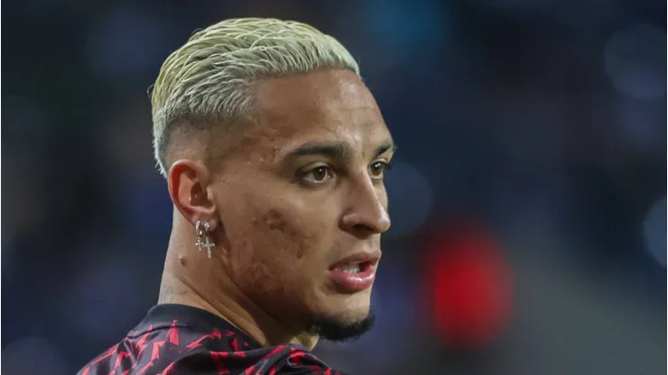 - Antony não vive boa fase no Manchester United e pode pintar no Flamengo