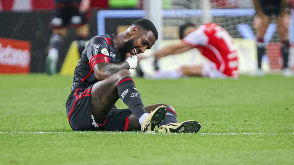 Gerson teve apenas dores muscular após a partida – Foto: Maxi Franzoi/AGIF