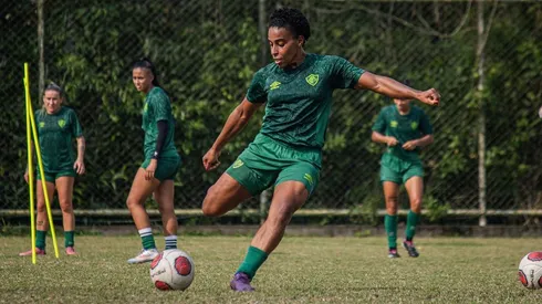 Jogadoras, do Fluminense durante treino técnico com foco na semifinal do Carioca Feminino e duelo com o Vasco