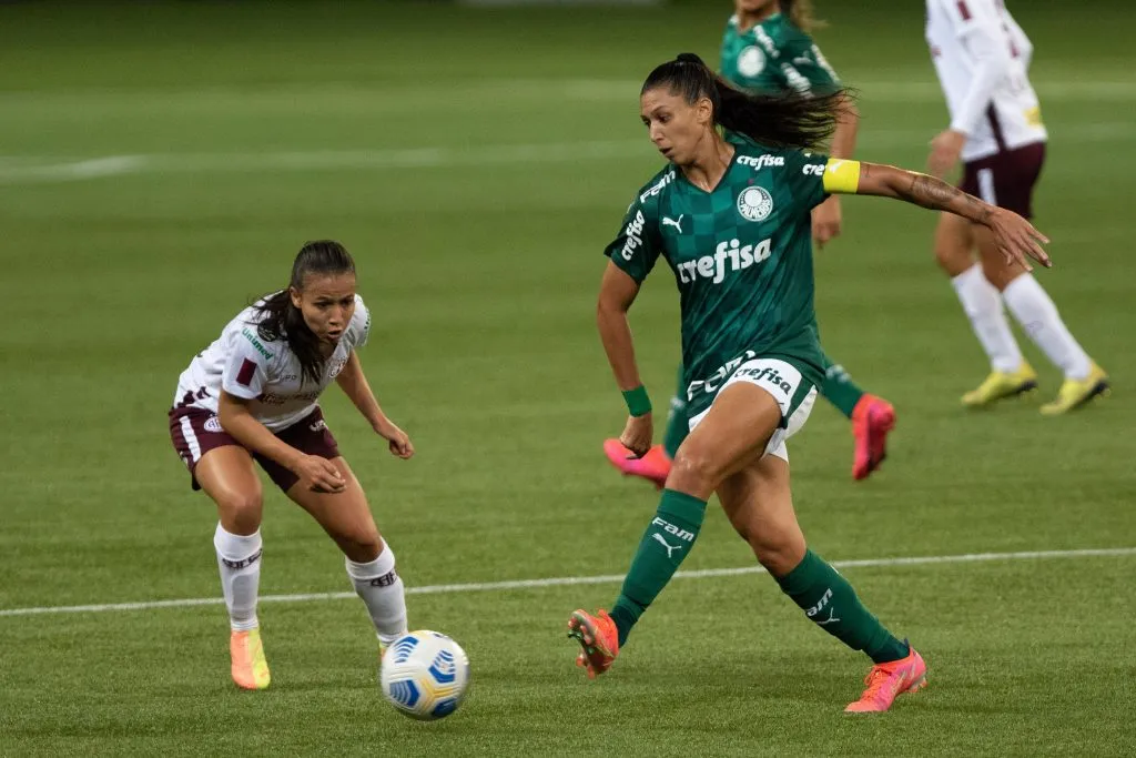 Bia Zaneratto, jogadora do Palmeiras durante partida contra o Ferroviária no estadio Arena Allianz Parque pelo campeonato Brasileiro A Feminino 2021. Foto: Rebeca Reis/AGIF