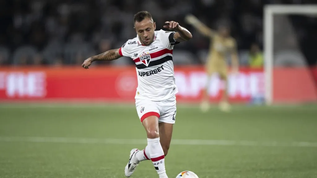 Fim da novela: Rafinha decide seu 2025 e conversa com o São Paulo 