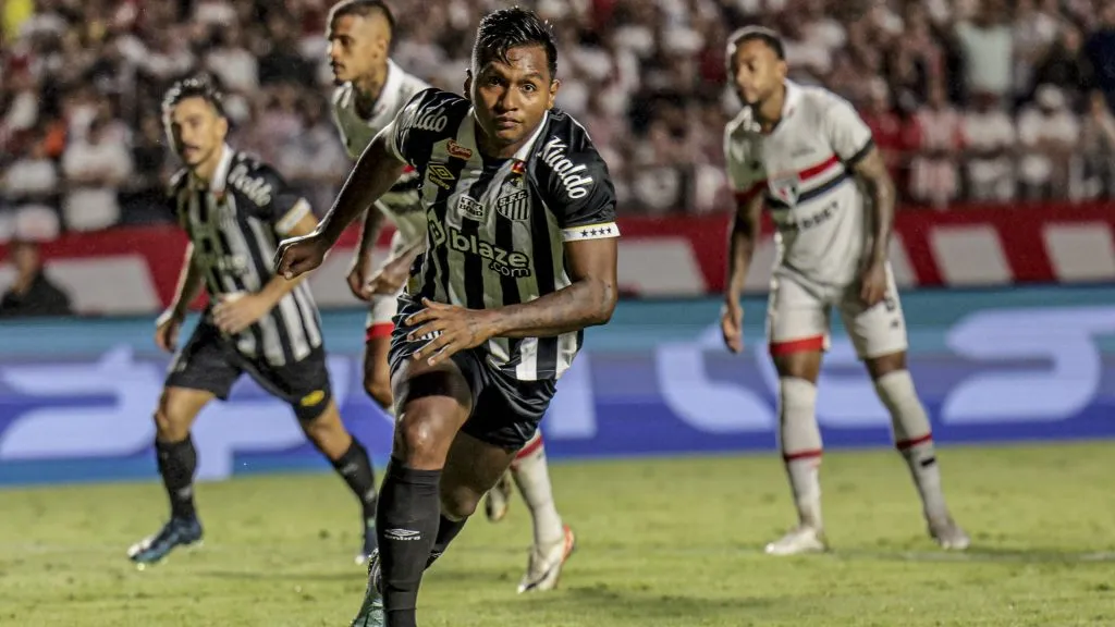 Morelos comemorando. Foto: Pedro Paulo Diaz/IMAGO/TheNews2