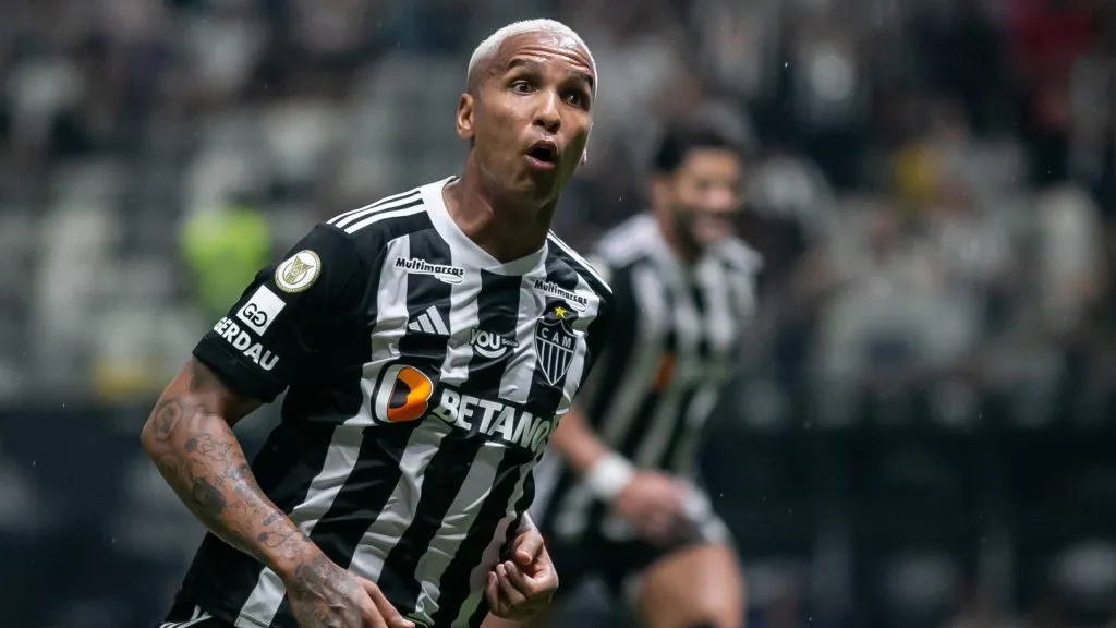 Deyverson gera preocupação nos bastidores do Galo – Foto: Fernando Moreno/AGIF