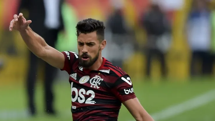 Pablo Marí estaria na mira do Internacional