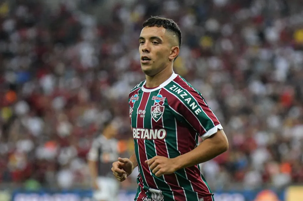 Leo Fernandez jogador do Fluminense durante partida contra o Flamengo no estadio Maracana pelo campeonato Brasileiro A 2023. Foto: Thiago Ribeiro/AGIF
