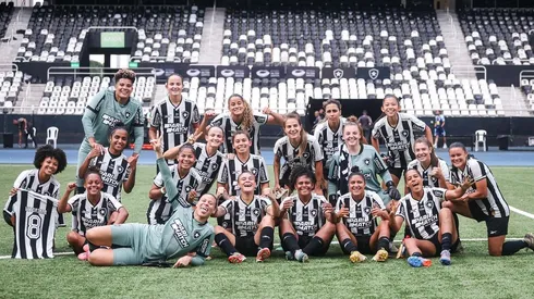 Elenco do Botafogo se preparam para os principais titulos 2024