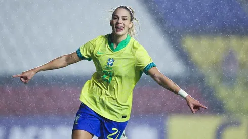 Gio Queiroz, jogadora da Seleção Feminina comemora gol sobre a Colombia no segundo amistoso da Copa do Mundo 2027