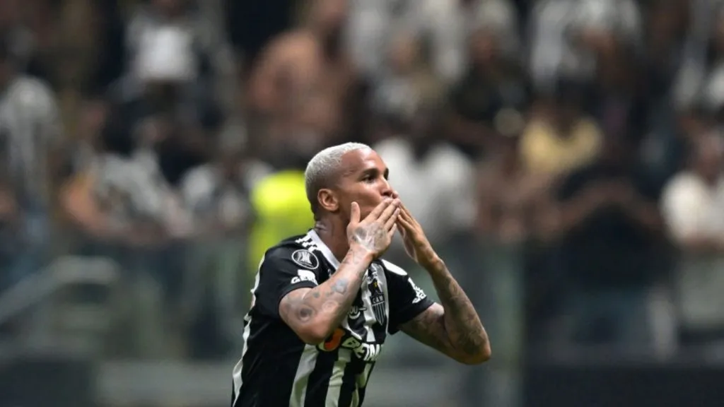 Deyverson em vitória do Atlético-MG