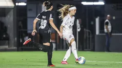 Ketlen, jogadora do Santos durante partida contra o Corinthians no estadio Vila Belmiro pelo campeonato Brasileiro A Feminino 2024