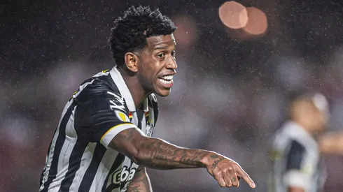 Zagueiro Gil tem contrato acabando no Peixe e há expectativa para saber seu futuro