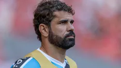 Diego Costa durante partida entre Internacional e Grêmio, no Beira-Rio, pelo Campeonato Brasileiro.