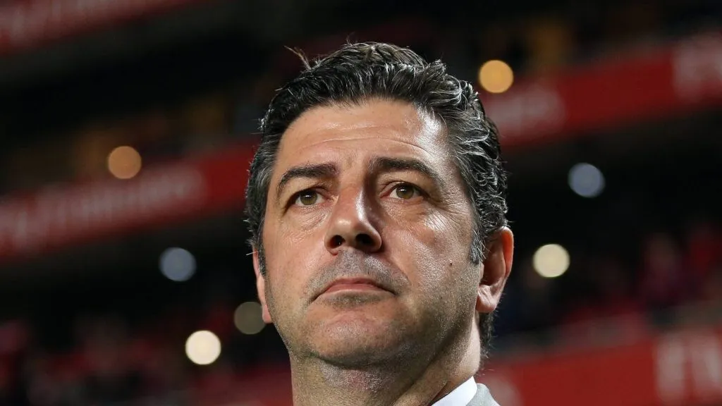 Foto: IMAGO /&nbsp;ZUMA Press Wire – Rui Vitória teve passagem vitoriosa no Benfica e também está na pauta do Grêmio para 2025.