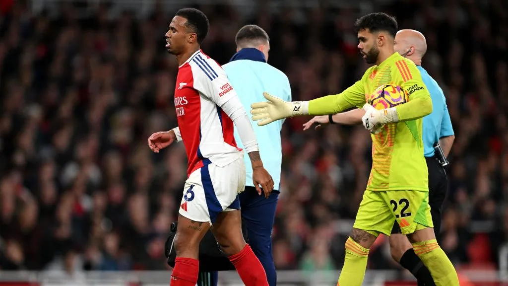 Gabriel Magalhães em Arsenal x Liverpool. Foto: Shaun Botterill/Getty Images