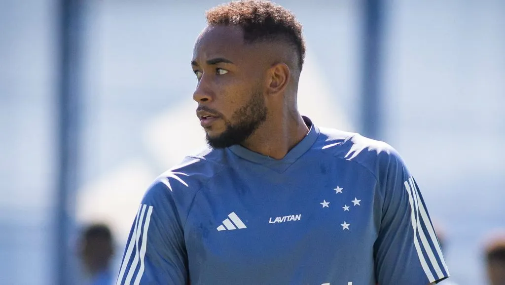 Rafa Silva foi expulso. Foto: Fernando Moreno/AGIF