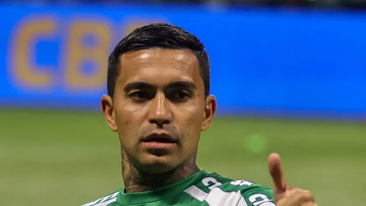 Dudu durante aquecimento antes do jogo do Verdão contra o Juventude.