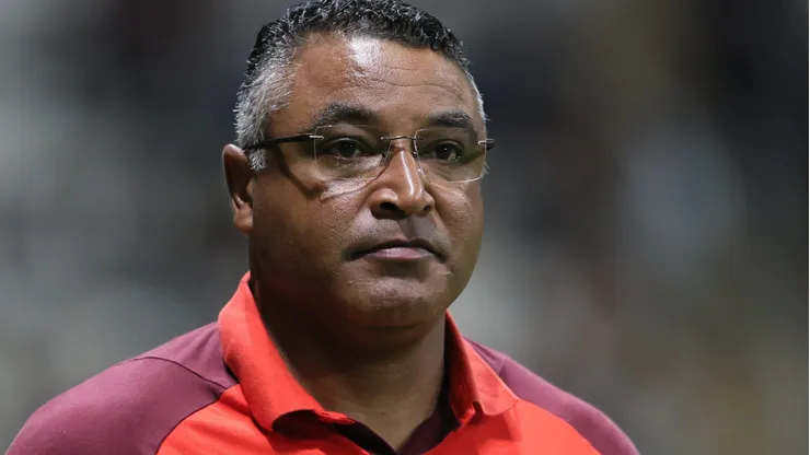 Roger Machado durante partida entre Atlético-MG e Internacional, pelo Campeonato Brasileiro, na Arena MRV.