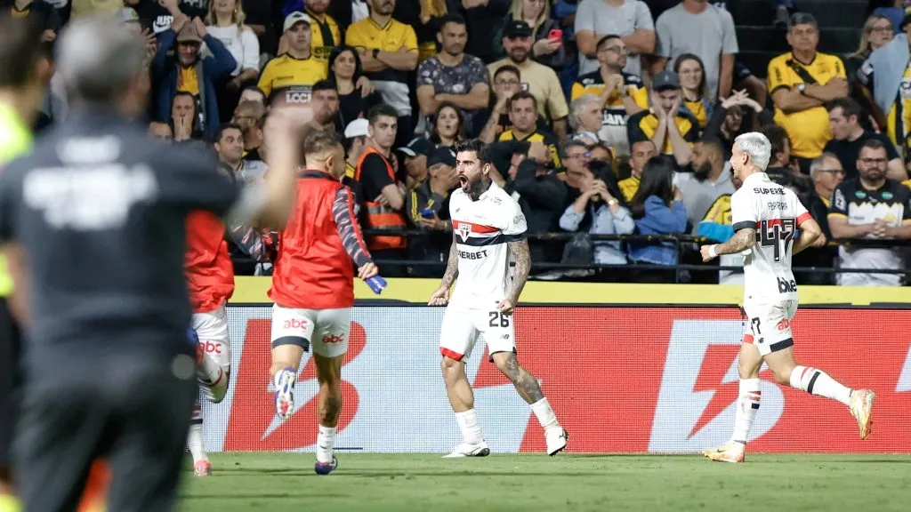 Liziero comemorando. Foto: Leonardo Hubbe/AGIF