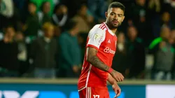 Bruno Tabata, jogador do Internacional durante partida contra o Juventude no estadio Alfredo Jaconi pelo campeonato Brasileiro A 2024