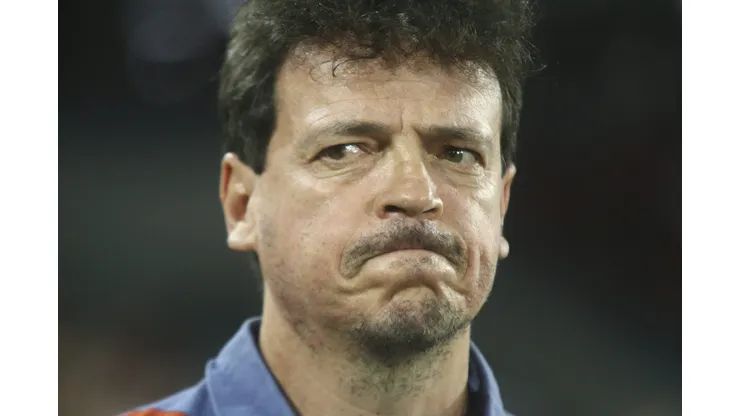 PR - CURITIBA - 26/10/2024 - BRASILEIRO A 2024, ATHLETICO-PR X CRUZEIRO - Fernando Diniz tecnico do Cruzeiro durante partida contra o Athletico-PR no estadio Arena da Baixada pelo campeonato Brasileiro A 2024. Foto: Gabriel Machado/AGIF