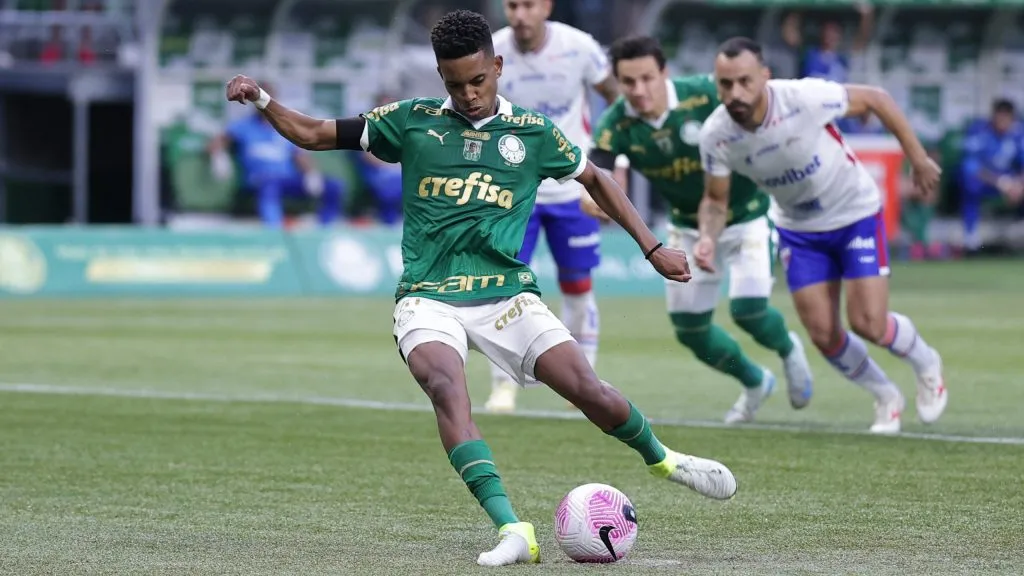 Gol diante do Leão do Pici foi marcado de pênalti. Foto: Ettore Chiereguini/AGIF