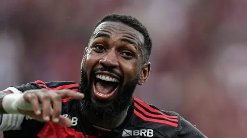 Gerson durante partida do Mengão contra o Juventude.