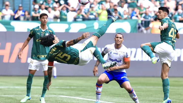 Gustavo Gomez jogador do Palmeiras durante partida contra o Fortaleza no Allianz Parque pelo Campeonato Brasileiro A 2024. Foto: Marcello Zambrana/AGIF